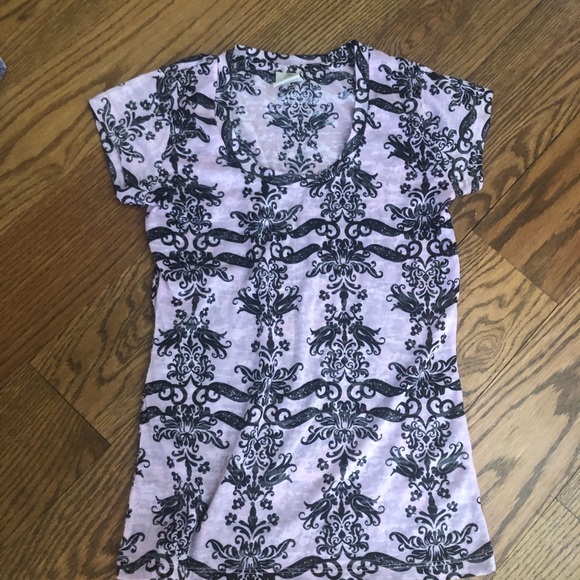 Four flattering and comfy workout tops (three are brand new) size S and a sz Med - Picture 4 of 10